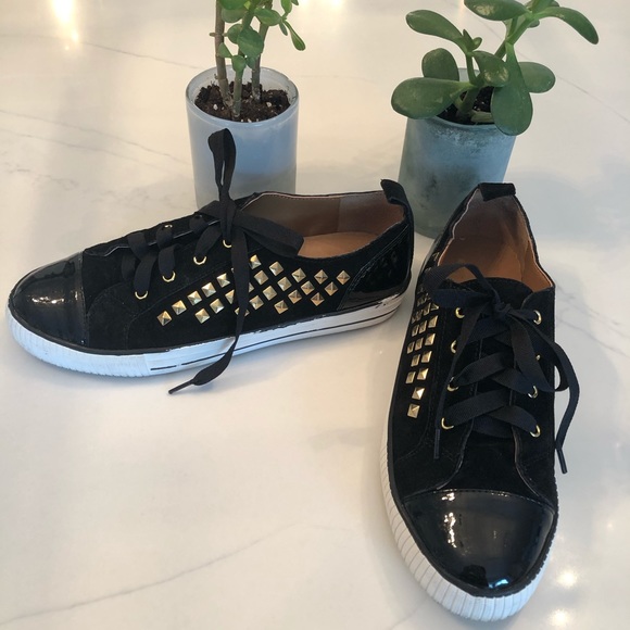 BCBG gold studded black sneakers - Picture 2 of 8